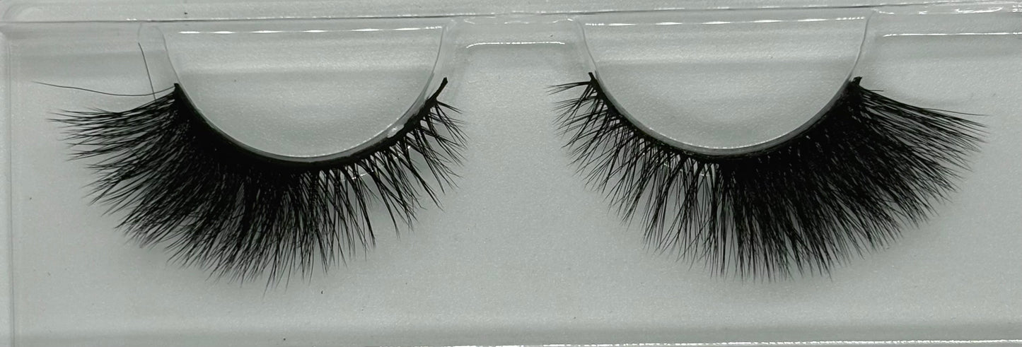 foxglove - faux half lash - luridly lethal lashes