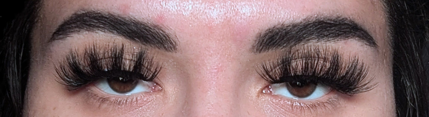 nightshade - full fluff - luridly lethal lashes